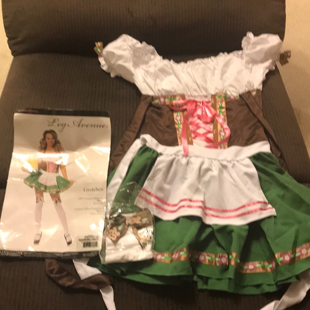 Beer wench costume